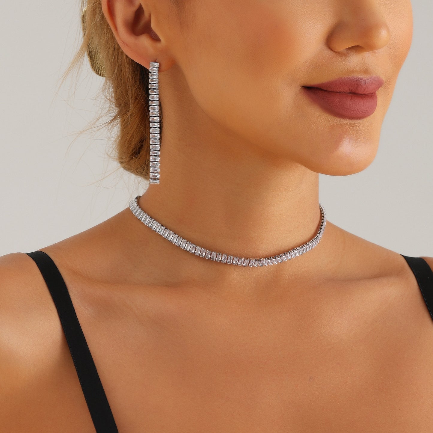 Creative and High-end Crystal Zirconium Necklace New Feminine Adjustable Bracelet and Earring Set Diamond Necklace