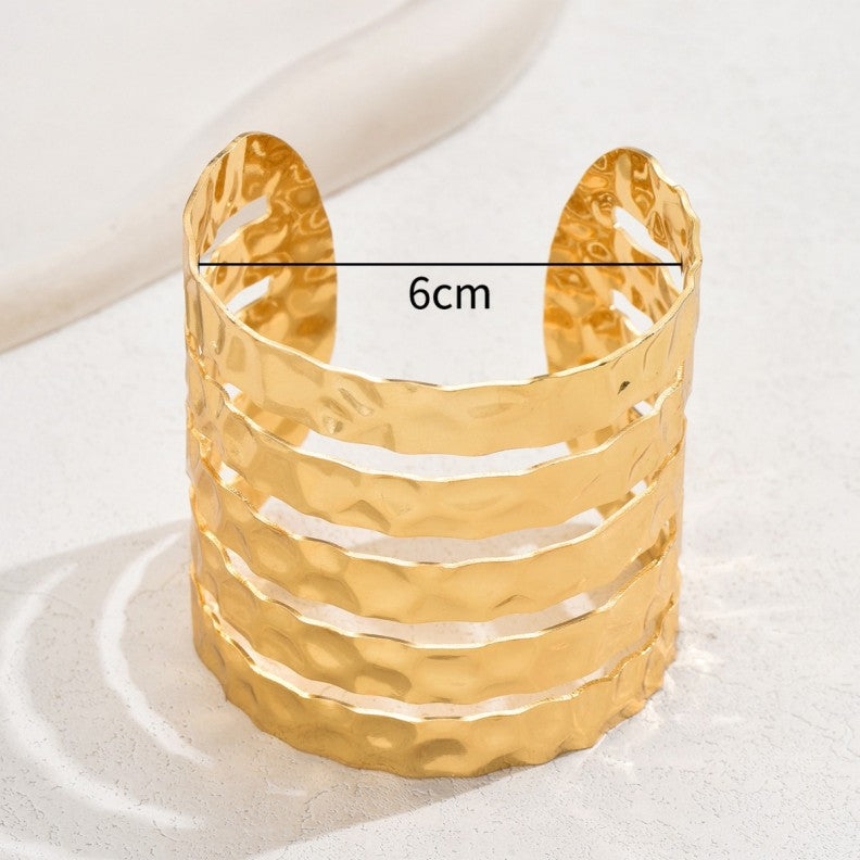 Hot Sale Latest Trends Women's Stainless Steel gold bangles Simple Style Jewelry 18k women bangle bracelet