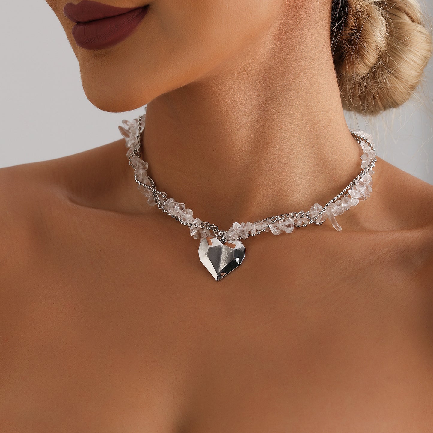 Instagram Light Luxury Fashion Style Heart-shaped Collarbone Chain Irregular Crystal Casual Necklace for Women